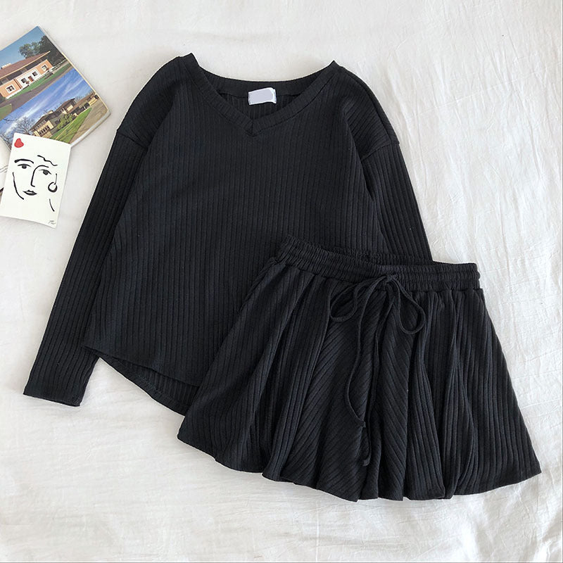 Korean Student Loose V-neck Sweater Wide-leg Skirt