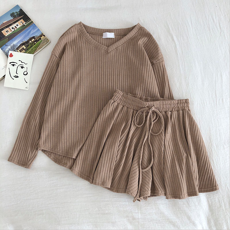 Korean Student Loose V-neck Sweater Wide-leg Skirt