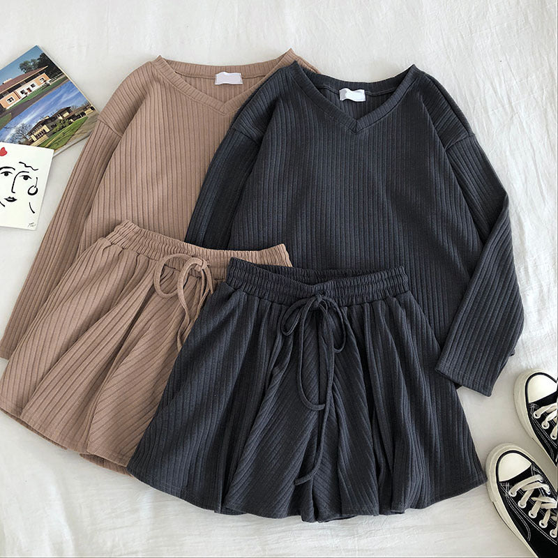 Korean Student Loose V-neck Sweater Wide-leg Skirt